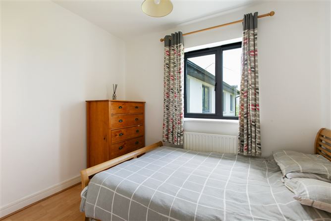 15 Rosse Court Terrace, Lucan, Co. Dublin