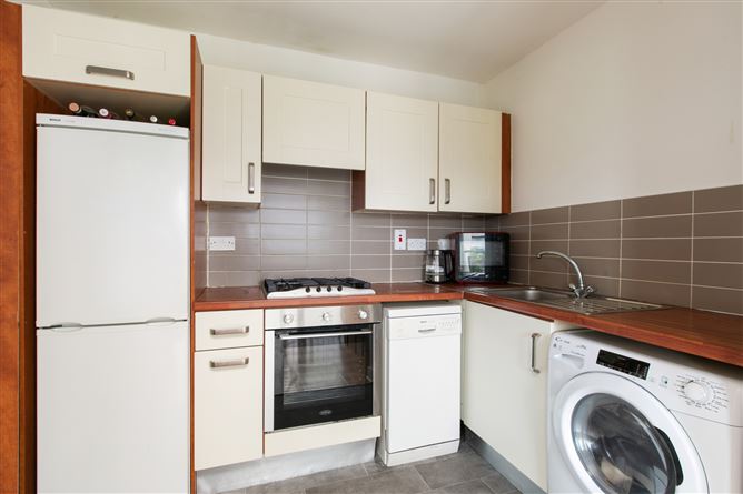 15 Rosse Court Terrace, Lucan, Co. Dublin