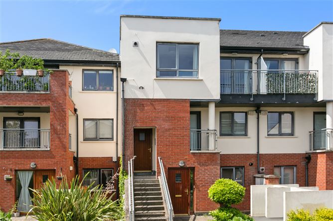 15 Rosse Court Terrace, Lucan, Co. Dublin