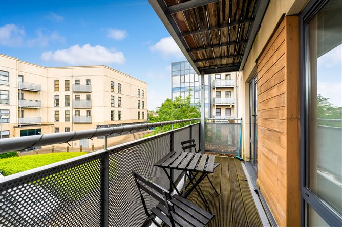 2 Compass Court North, Royal Canal Park, Dublin 15