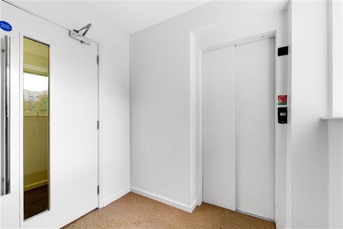 2 Compass Court North, Royal Canal Park, Dublin 15