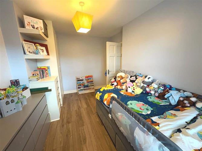 2 Woodvale Avenue, Clonsilla, Dublin 15, D15 R81P