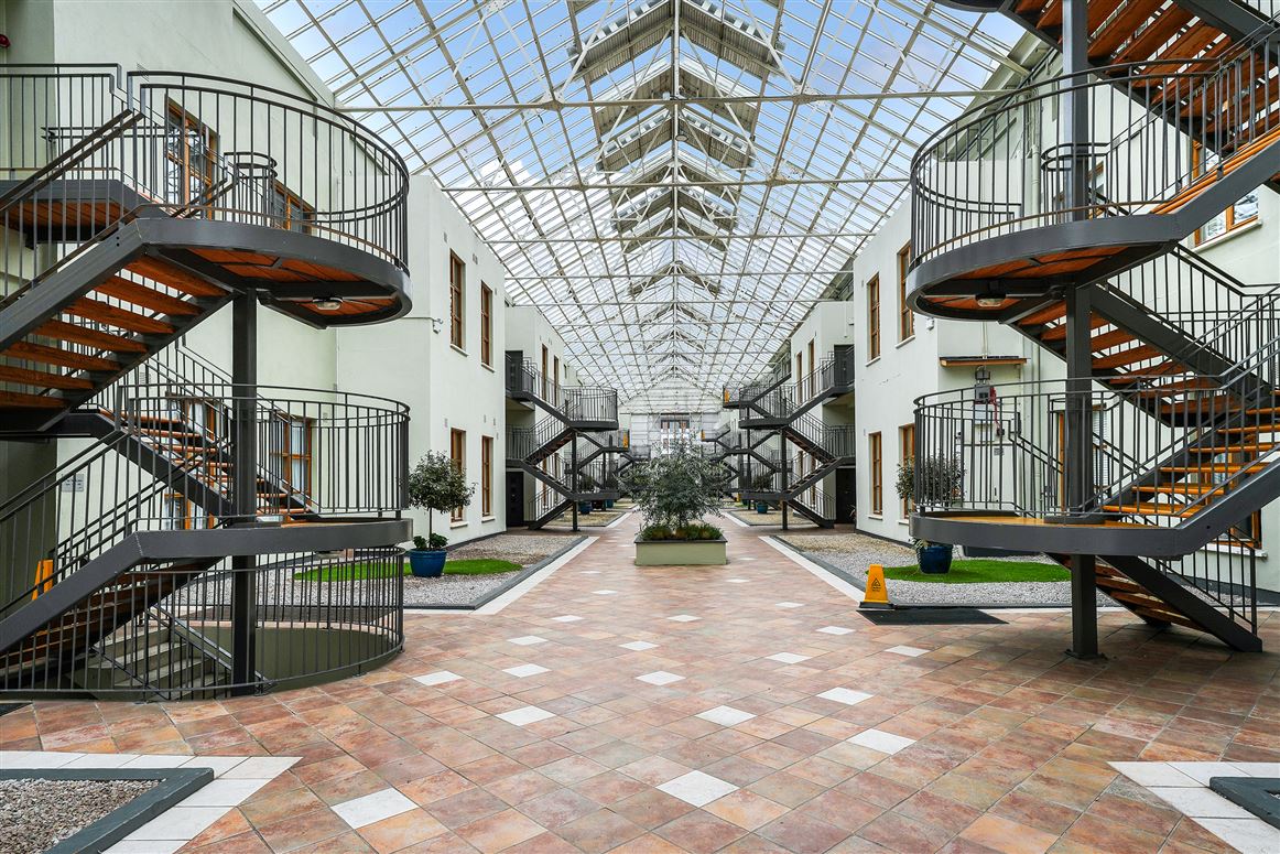 156 The Willows, Winter Garden, Pearse Street, Dublin 2