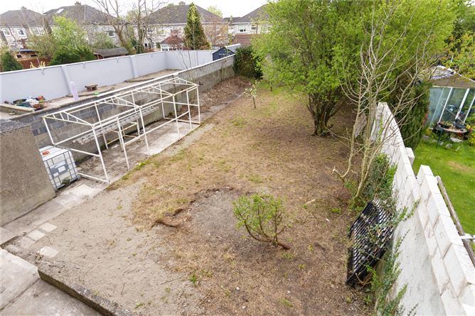 106 Lucan Heights, Lucan, Co. Dublin