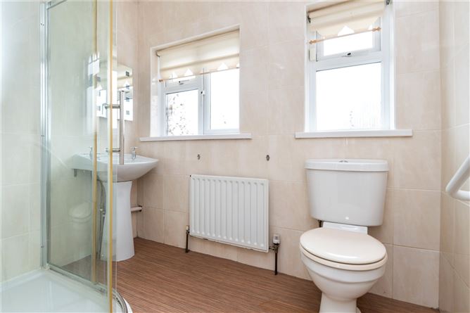 106 Lucan Heights, Lucan, Co. Dublin