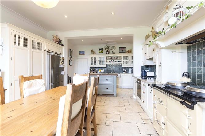 Oakley Park House, On. Approx. 19.34 Ha (47.8 Acres), Kells, County Meath