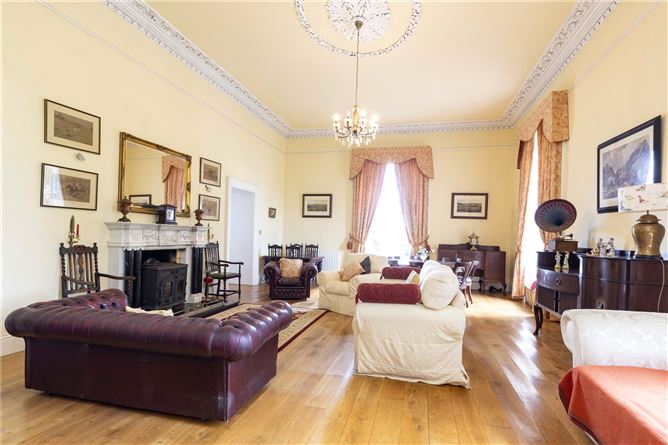 Oakley Park House, On. Approx. 19.34 Ha (47.8 Acres), Kells, County Meath