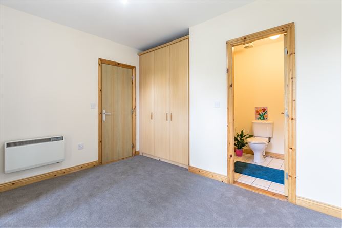 1 Marlay House, Taylors Hill, College Road, Rathfarnham, Dublin 16