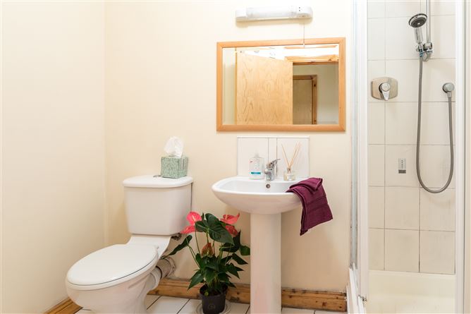 1 Marlay House, Taylors Hill, College Road, Rathfarnham, Dublin 16