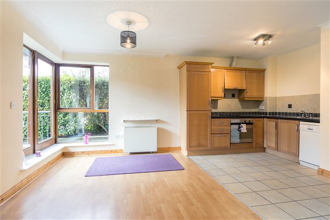 1 Marlay House, Taylors Hill, College Road, Rathfarnham, Dublin 16