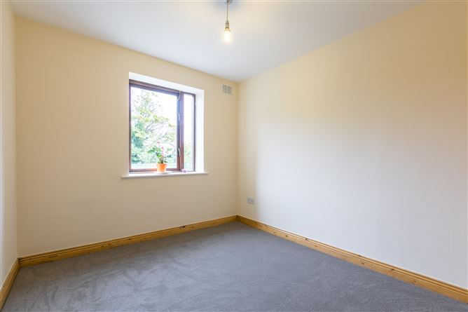 1 Marlay House, Taylors Hill, College Road, Rathfarnham, Dublin 16