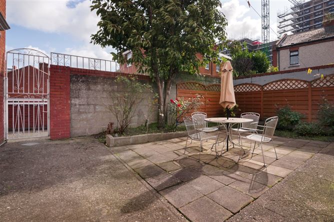 7 Coombe Court, Dublin 8