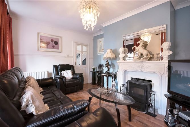 7 Coombe Court, Dublin 8