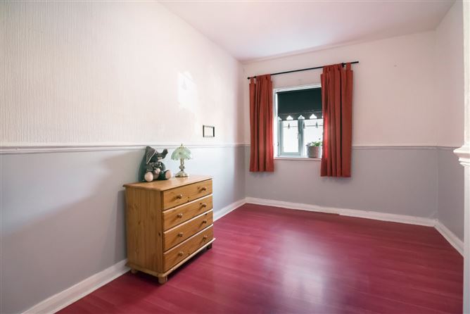 7 Coombe Court, Dublin 8