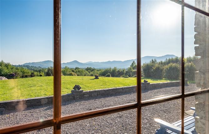 Suaimhneas, Direenaclaurig, Sneem, Co. Kerry