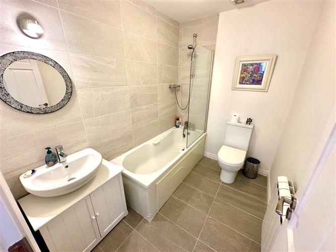 98 Fairways, Tubbercurry, Co. Sligo