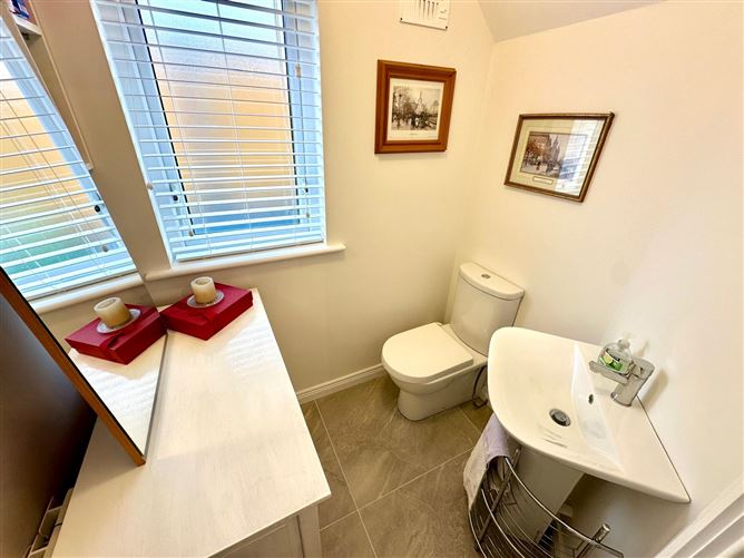 98 Fairways, Tubbercurry, Co. Sligo