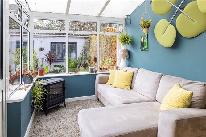 2 The Crescent, Seatown Park, Swords, County Dublin