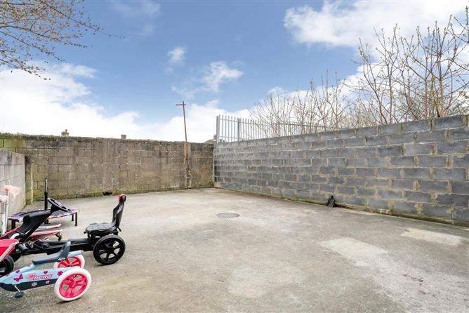 127 Ballyfermot Parade, Ballyfermot, Dublin 10