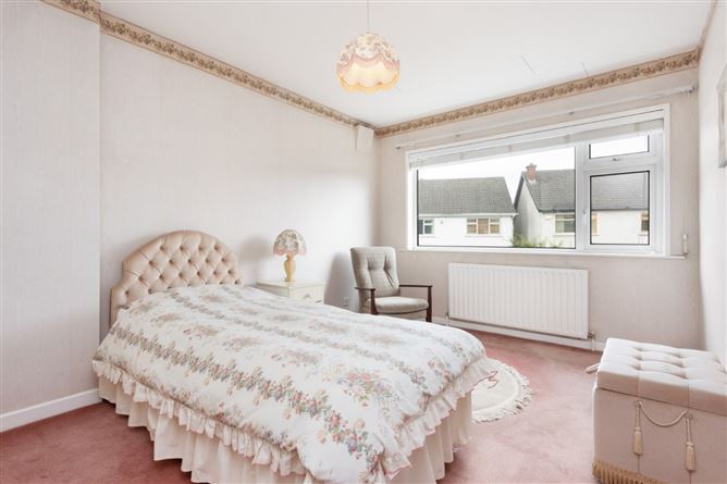 13 Marine Court, Sandycove, Co. Dublin