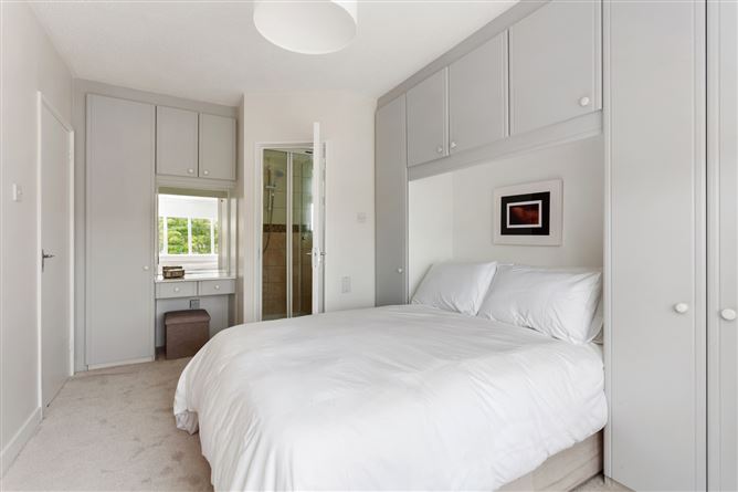 9 Harbour View, Howth,   County Dublin