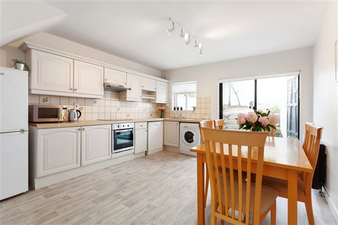 9 Harbour View, Howth,   County Dublin