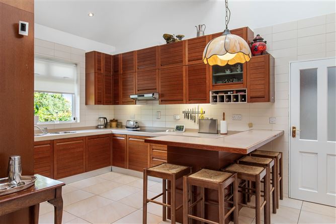 18 Pine Valley Drive, Rathfarnham, Dublin 14