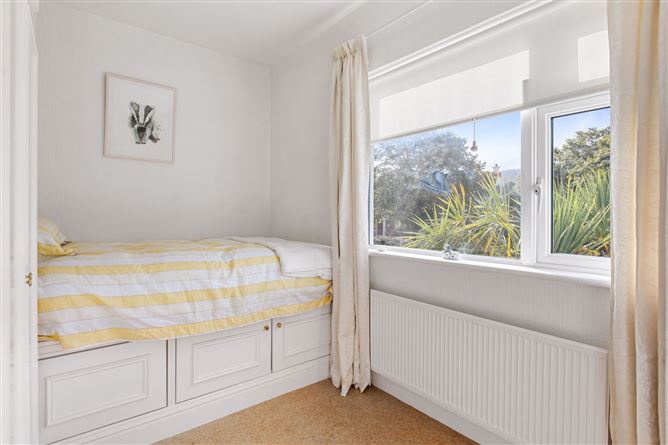 18 Pine Valley Drive, Rathfarnham, Dublin 14