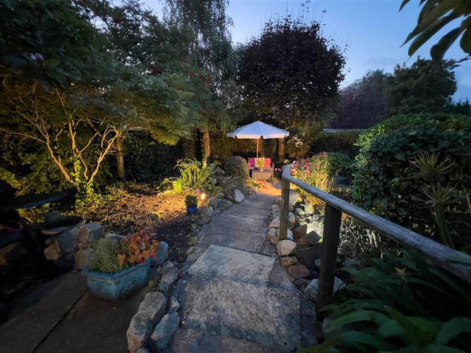 18 Pine Valley Drive, Rathfarnham, Dublin 14