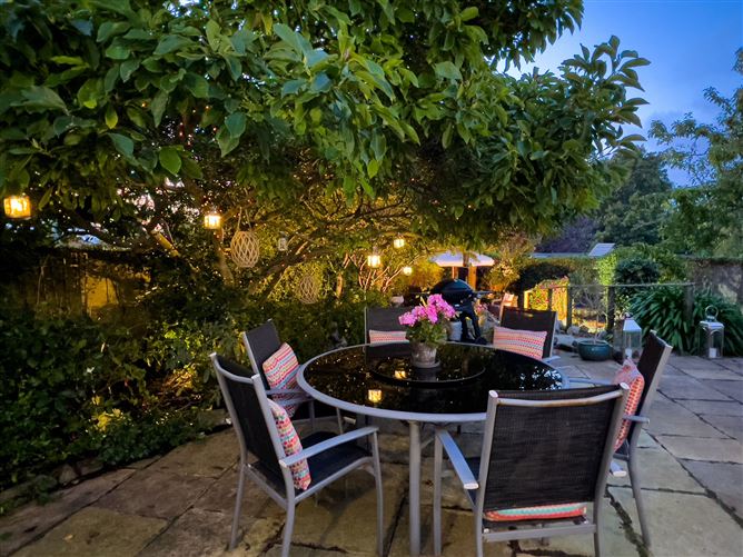 18 Pine Valley Drive, Rathfarnham, Dublin 14