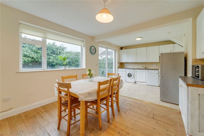 27 Woodlawn Park Grove, Firhouse, Dublin