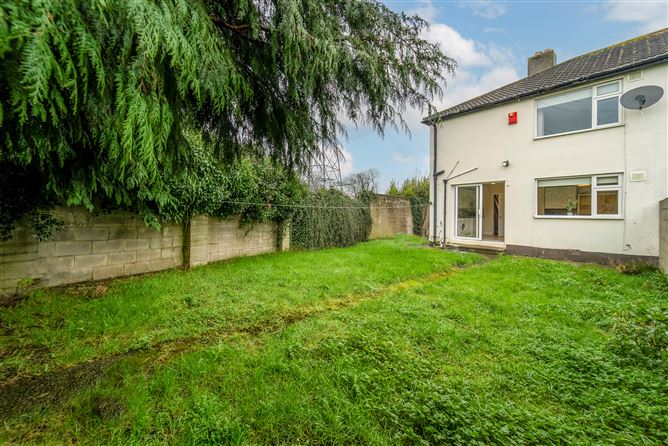 27 Woodlawn Park Grove, Firhouse, Dublin