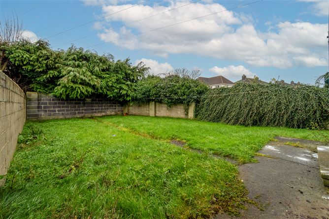 27 Woodlawn Park Grove, Firhouse, Dublin