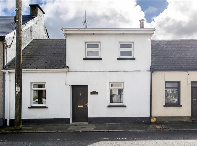An Teach Ban, 41 Mitchel Street, Dungarvan, Co. Waterford