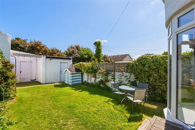 https://photos-a.propertyimages.ie/media/1/0/3/4927301/45e1d3b9-11ea-49f1-9b39-4e267c764a06_l.jpg