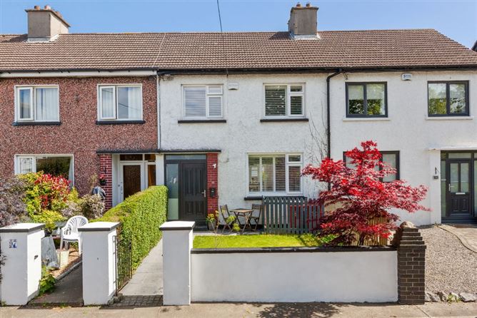 https://photos-a.propertyimages.ie/media/1/0/3/4927301/45e1d3b9-11ea-49f1-9b39-4e267c764a06_l.jpg