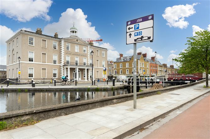 https://photos-a.propertyimages.ie/media/1/0/3/5000301/072392e1-a3da-4393-881c-87cb696e408e_l.jpg