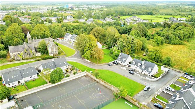 Photo 38 of 45 — 15 Friarshill Close, Ballaghaderreen, Co. Roscommon