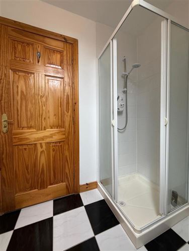 Photo 23 of 45 — 15 Friarshill Close, Ballaghaderreen, Co. Roscommon