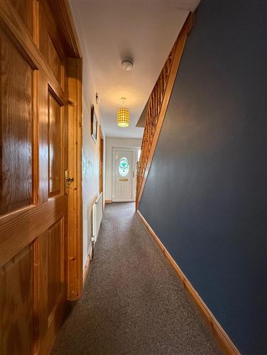 15 Friarshill Close, Ballaghaderreen, Co. Roscommon