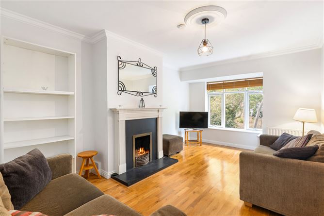 9 Glencairn Avenue, The Gallops, Leopardstown, Dublin 18