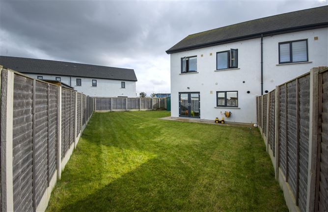 3 Bay Meadows Crescent, Hollystown, Dublin