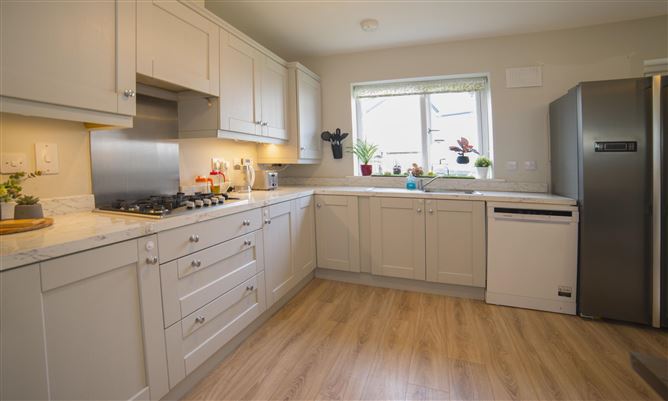 3 Bay Meadows Crescent, Hollystown, Dublin