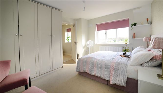3 Bay Meadows Crescent, Hollystown, Dublin