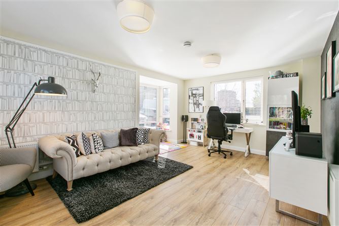 1 Adamstown Park, Adamstown, Co.Dublin