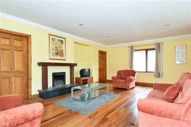 39 Renville Village, Oranmore, Co. Galway