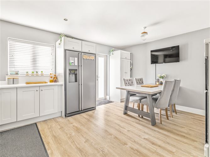 27 Radharc An Chaislain, Naas, Kildare