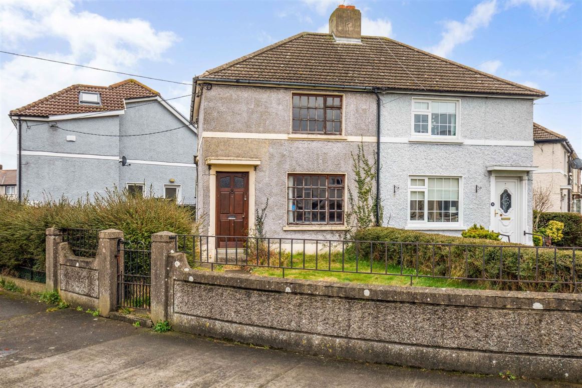 82 Glenshesk Road, Whitehall, Dublin 9