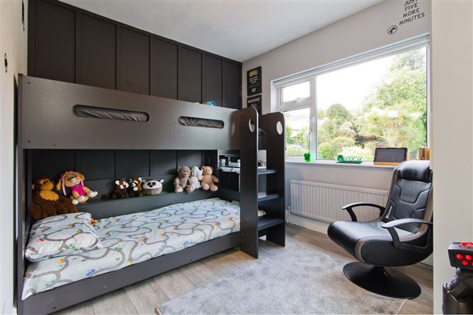 16 Murphystown Road, Leopardstown, Dublin 18