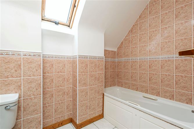 8 Elm Grove, Rosslare Strand, Co. Wexford